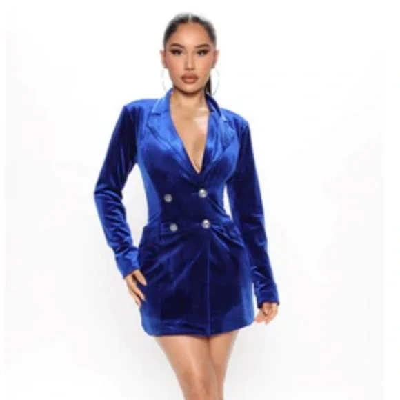 Female Austin Powers Costume - Picture 1 of 7